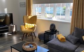 44 Gower Holiday Village Ty Gwyr Cosy 2 Bedroom Chalet