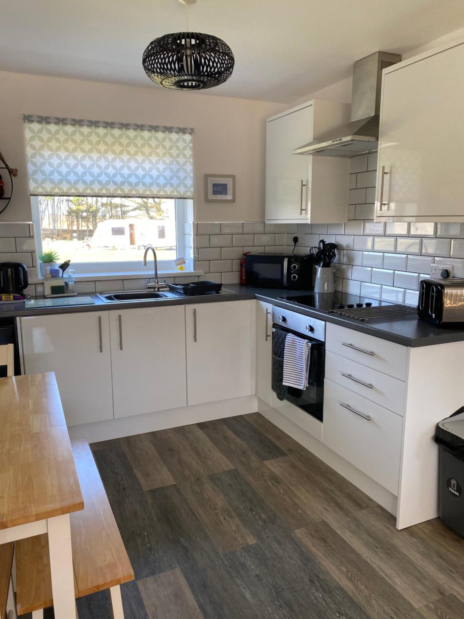 44 Gower Holiday Village Ty Gwyr Cosy 2 Bedroom Chalet Swansea Exterior photo
